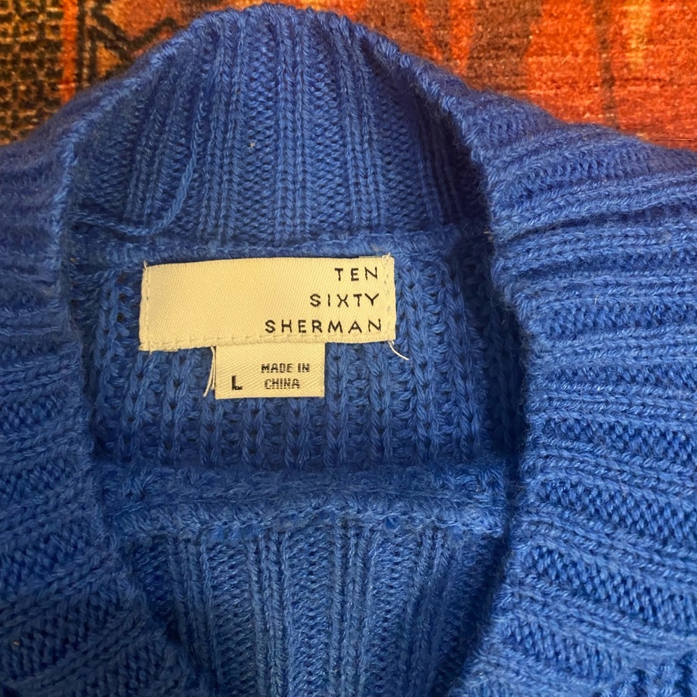 Color Block Sweater - Picture 3 of 3